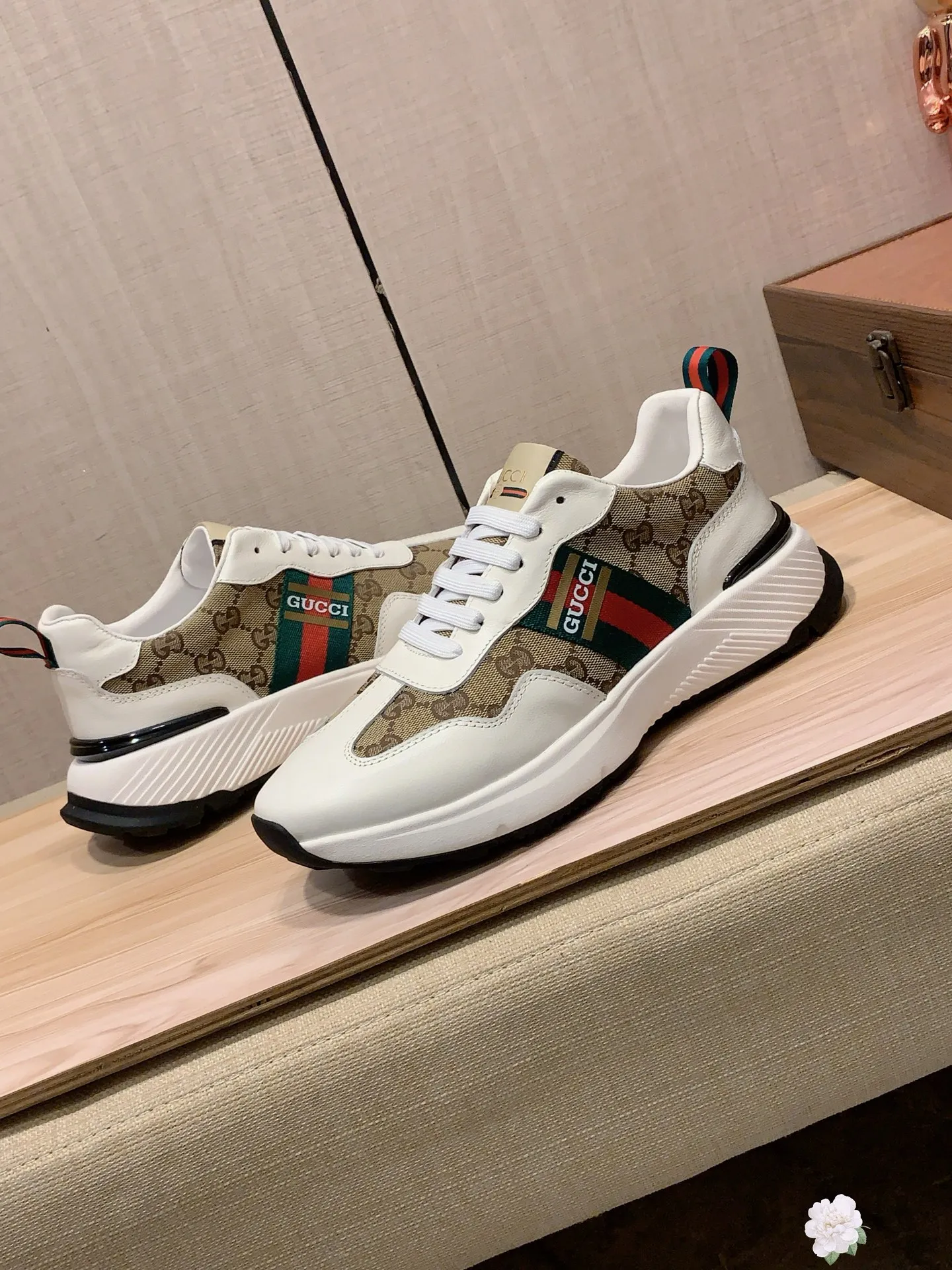 Men's men's shoes💰460💰💰🎩🎩[Lightning][Lightning] "Gucci*" The latest • popular casual shoes, top brand [seduce] luxury ~ purchasing agency, top ~ quality. [Strong] The upper is made of imported breathable cowhide with woven material ➕ breathable sheepskin feet (•) and fine workmanship. The original stylish and stylish soft rubber wear-resistant and non-slip outsole is light and comfortable on the feet. The real thing looks better when photographed. 010: Size: 38-44, 4️⃣ colors selected